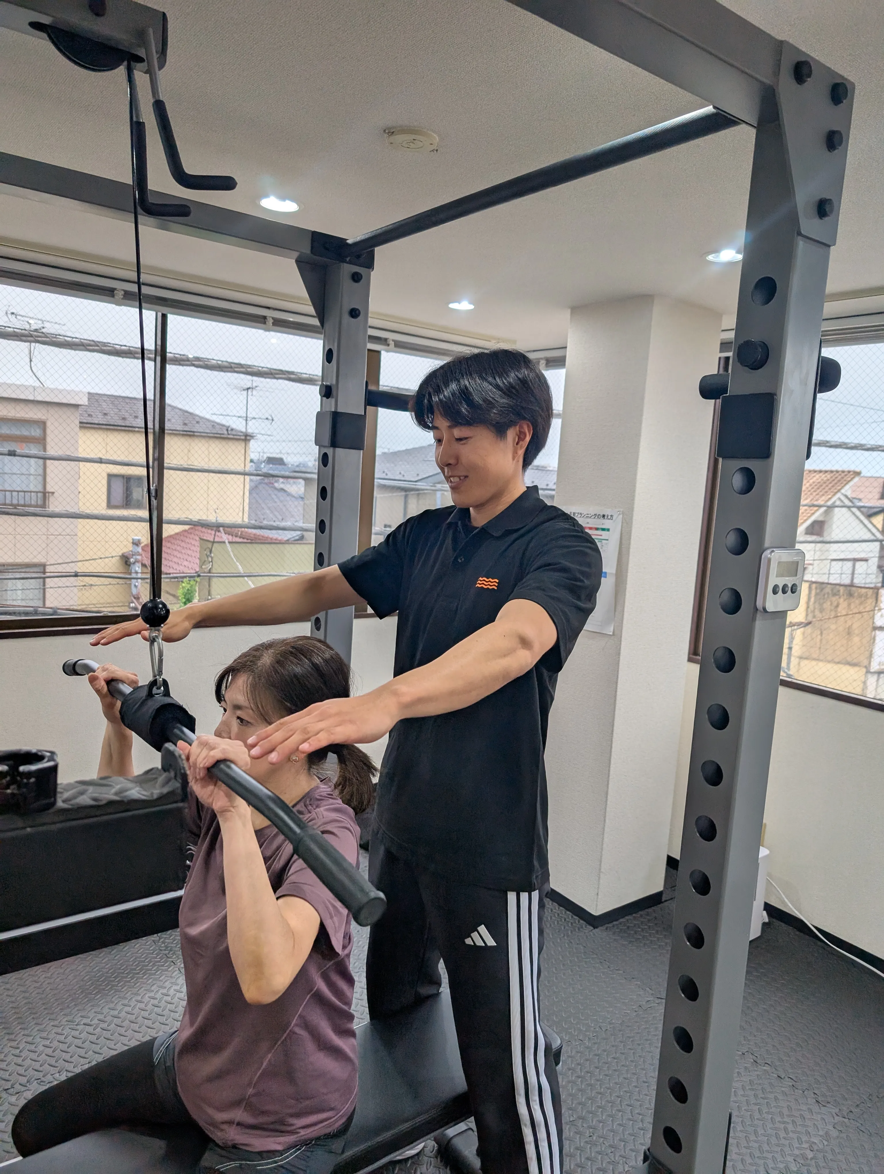 三鷹店トレーナー